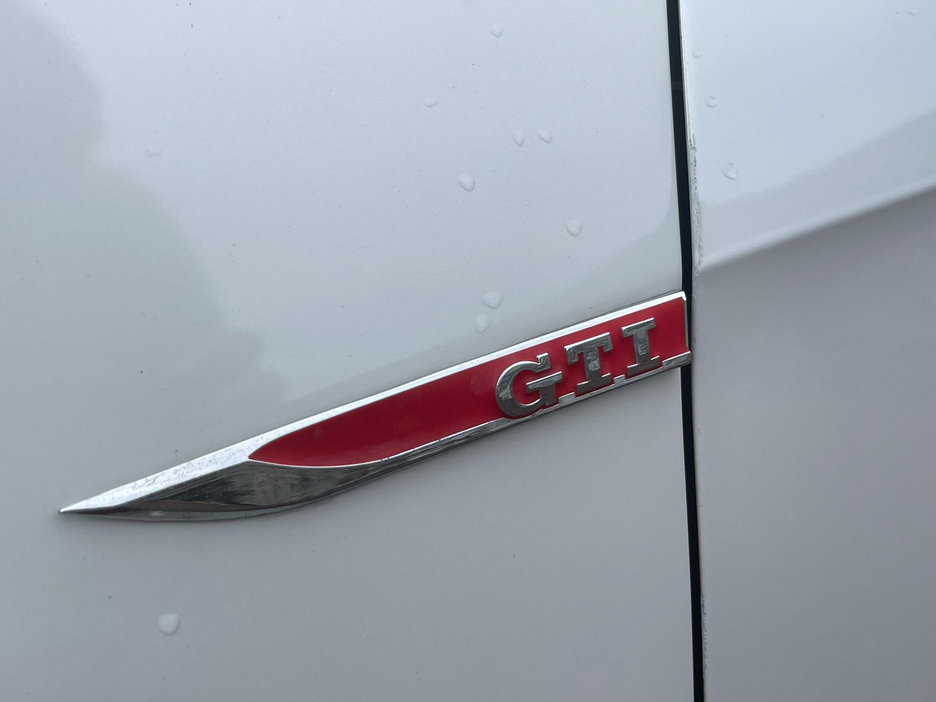 VOLKSWAGEN GOLF PERFORMANCE VII 2 0 TSI DSG 430 CV RPA Autom veis 